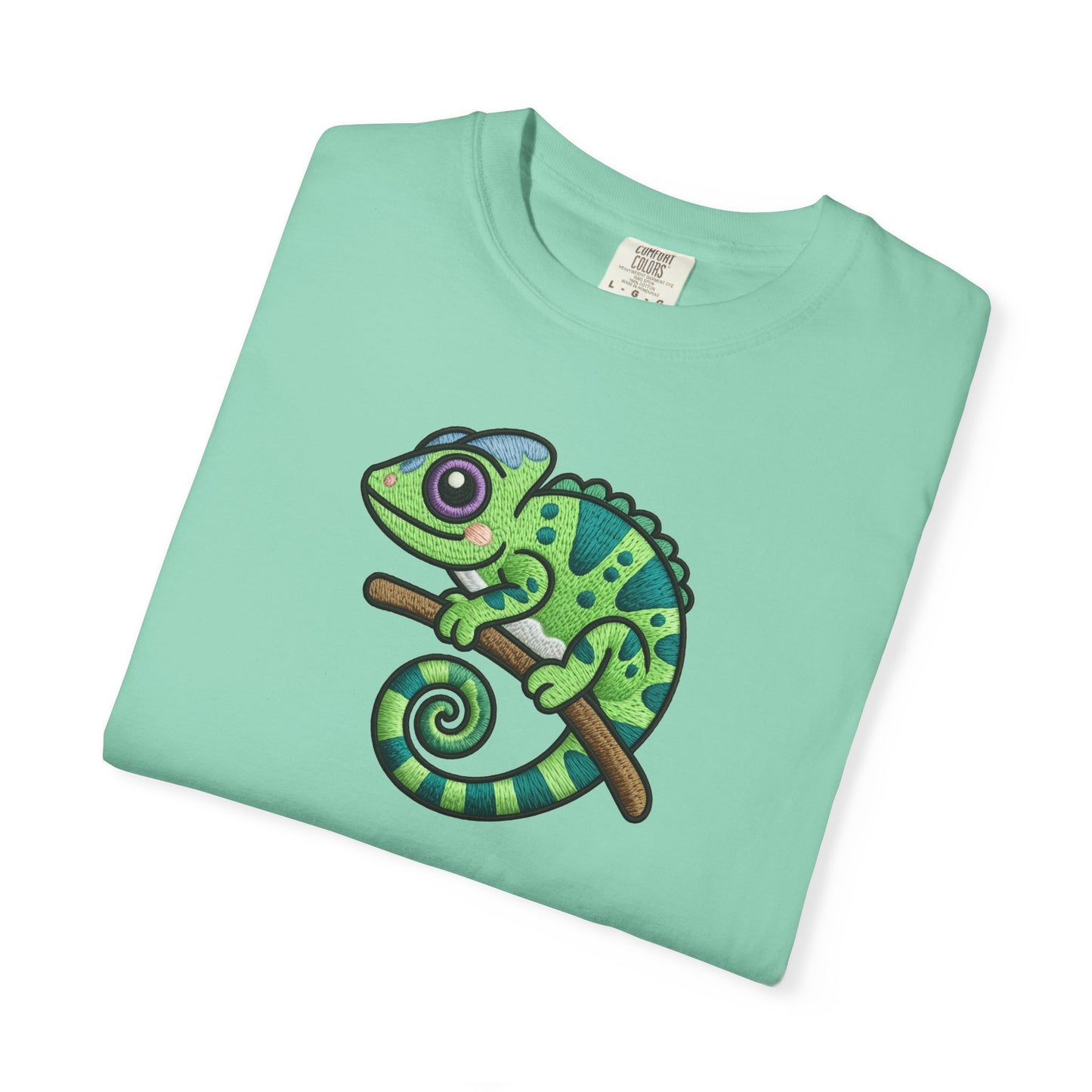 Embroidery Illusion Chameleon Graphic T-Shirt