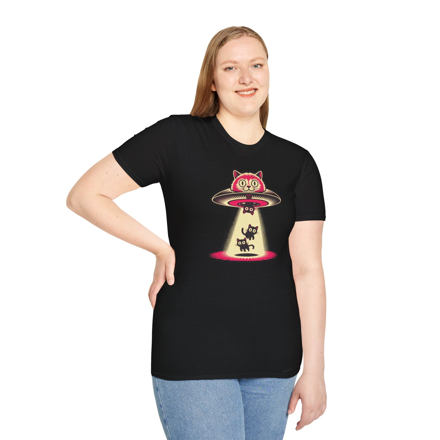 Cat UFO T-Shirt - Fun, Casual Style for Cat Lovers, Gifts, Parties